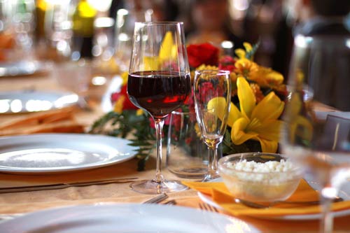 餐飲公司代理記賬價格如何？代理記賬報稅遵循怎樣的流程？